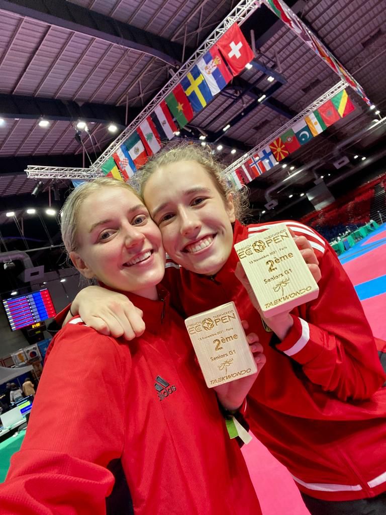 French Open 2021 - Alema Hadzic und Anna-Lena Frömming mit Medaillen
