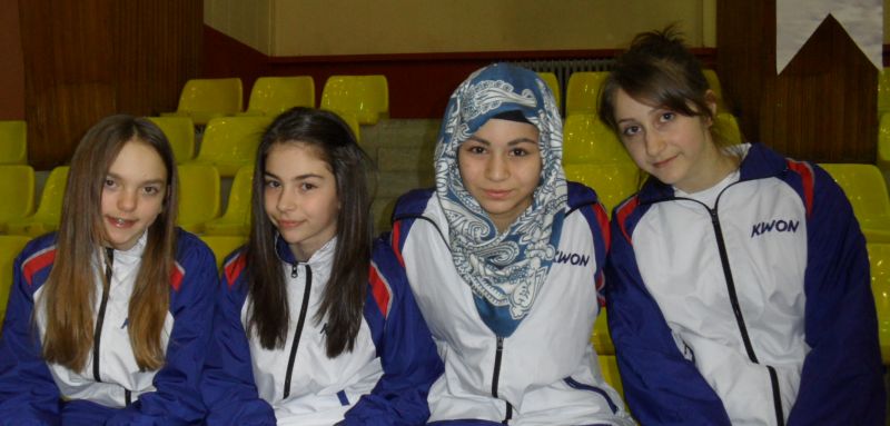 Internationales Kinderturnier Konya 2012 - Isabel Beckstein, Ela Aydin, Merve Talan und Ekaterina Derev