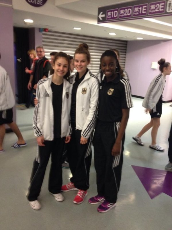 Jugend-(U18)-Weltmeisterschaft 2014 in Taipeh - Ela Aydin, Pia Leonhardt und Rhonda Nat