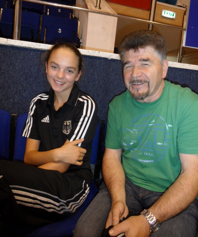 Kadetten-(U15)-Europameisterschaft 2013 Bukarest - Isabel Beckstein mit ihrem Vereinstrainer Horst Scholz