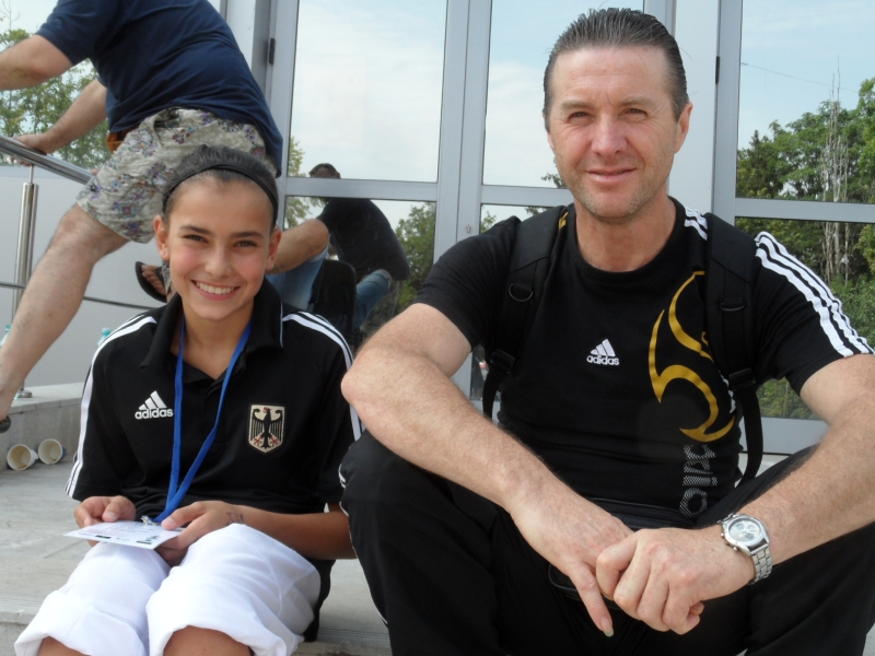 Kadetten-(U15)-Europameisterschaft 2013 in Bukarest - Sebil Sara Kaya mit ihrem Onkel Sinan